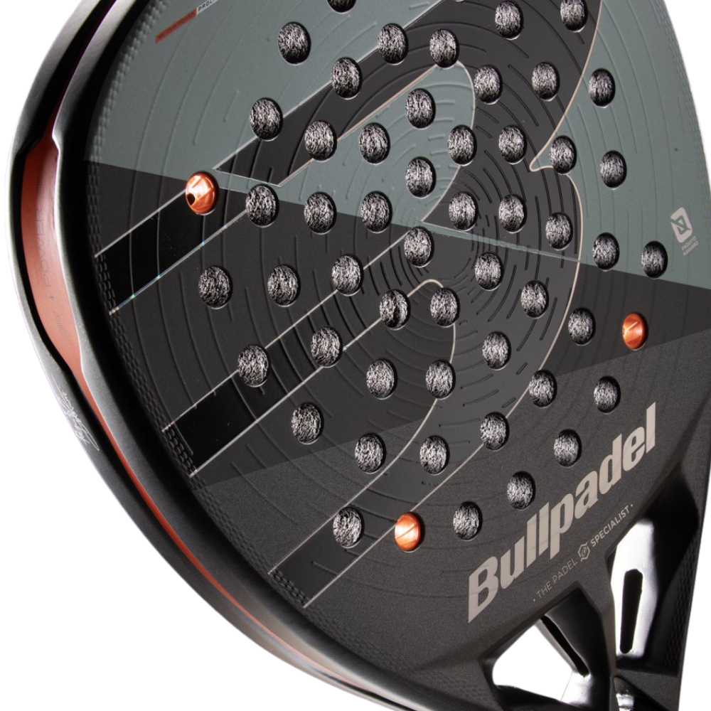 Bullpadel Hack 04 CMF 26 carbon frame advanced padel racket