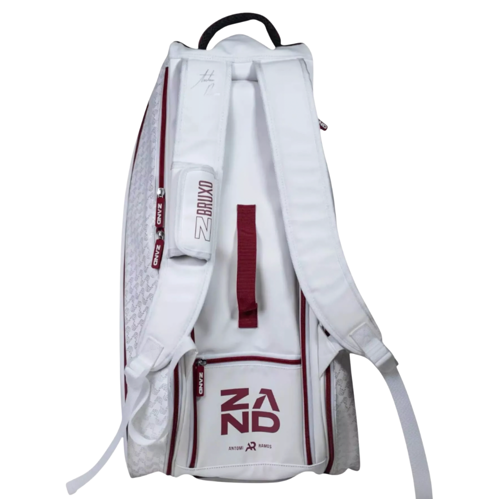 adjustable strap detail on ZAND beach tennis bag for easy carrying